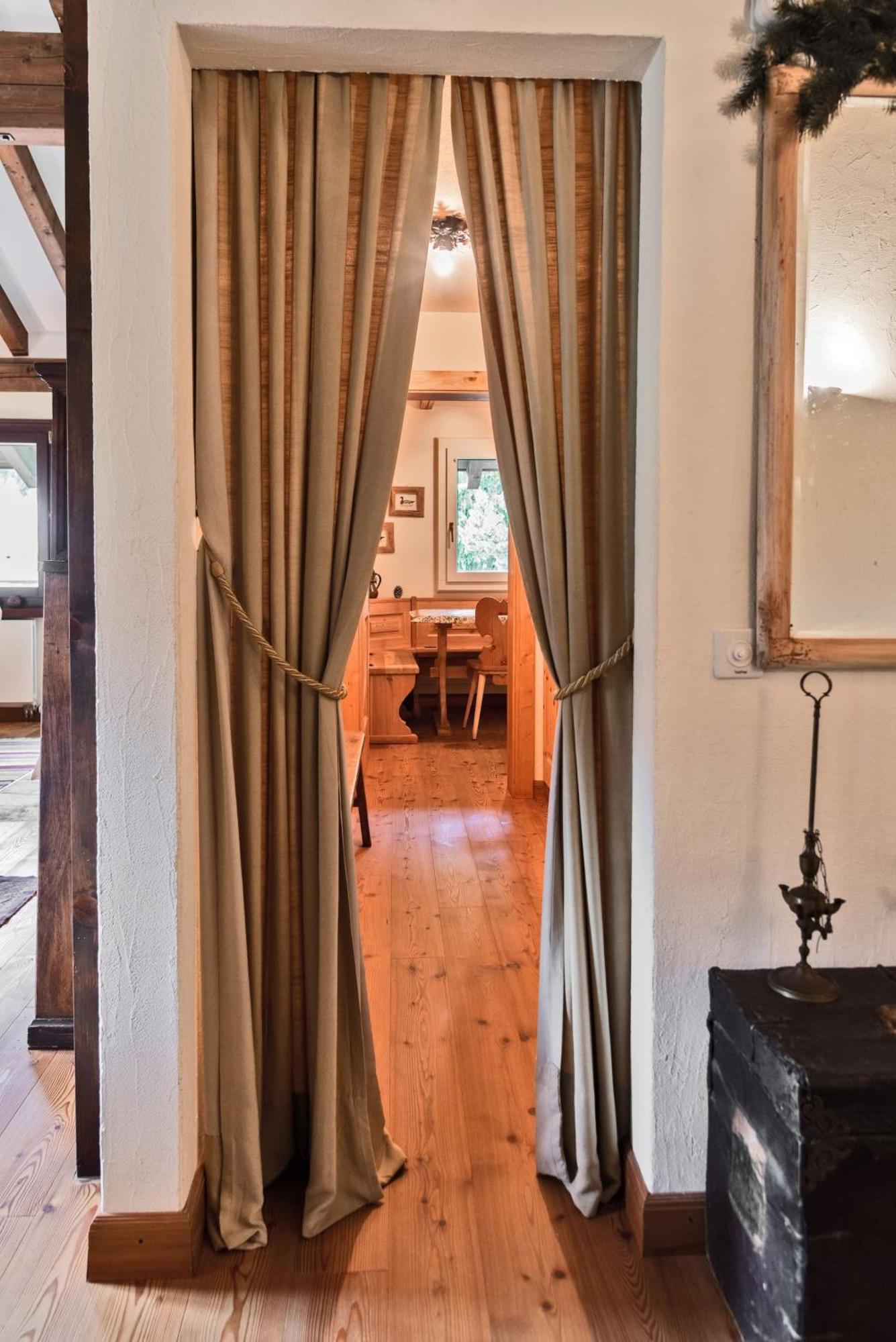 Ferienwohnung Chesa Martina - La Punt Exterior foto